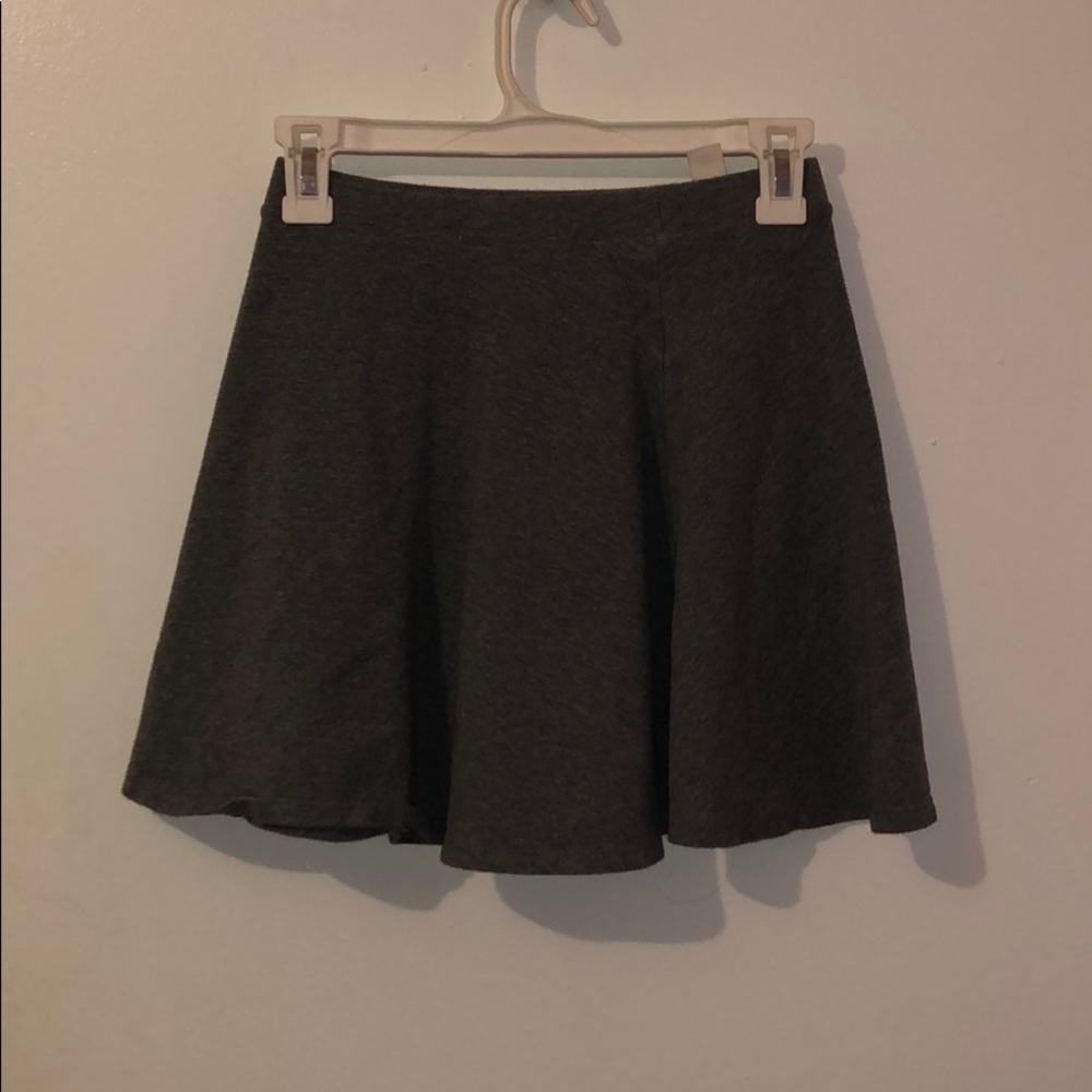 Cute mini grey skirt